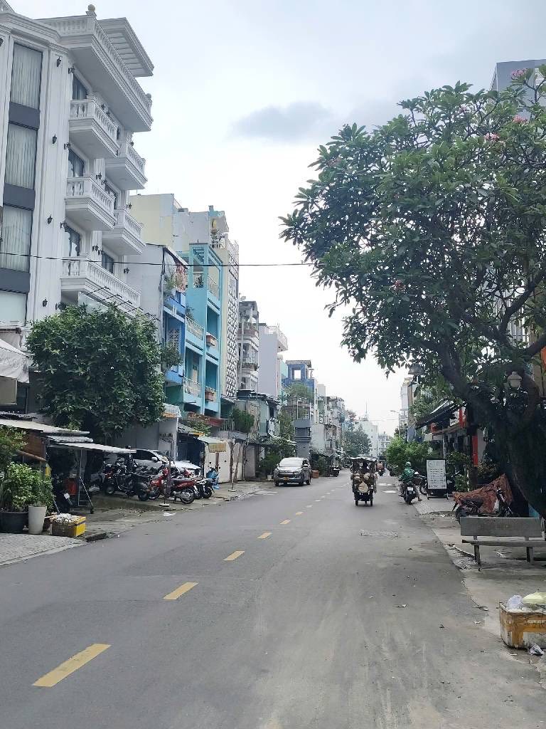 Siêu phẩm nhà hẻm xe tăng 10m ngay mặt tiền đường 3/2 - Lò Siêu, Quận 11