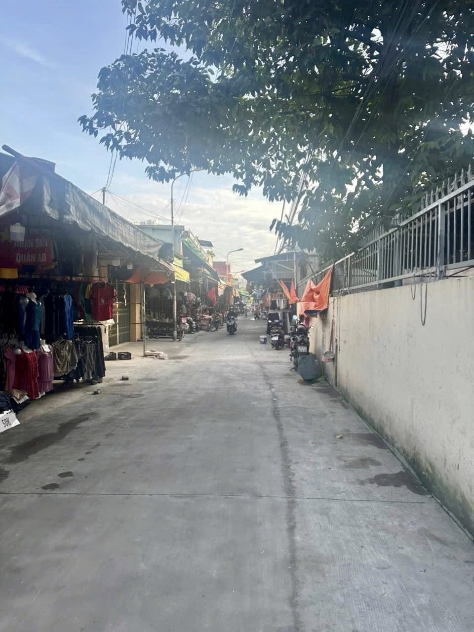 Bán nhà mặt tiền chợ Bình Hòa, đường Lái Thiêu 10, Thuận An, Bình Dương