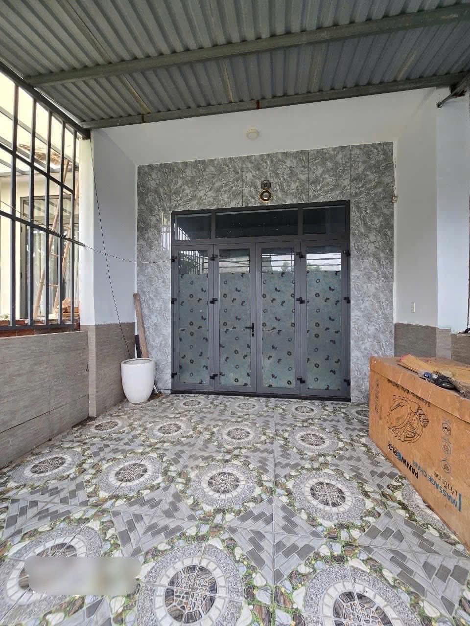 Nhà gác lửng Lái Thiêu 2 phòng ngủ, 92m2, giá 2,2 tỷ, thoải mái như ở resort