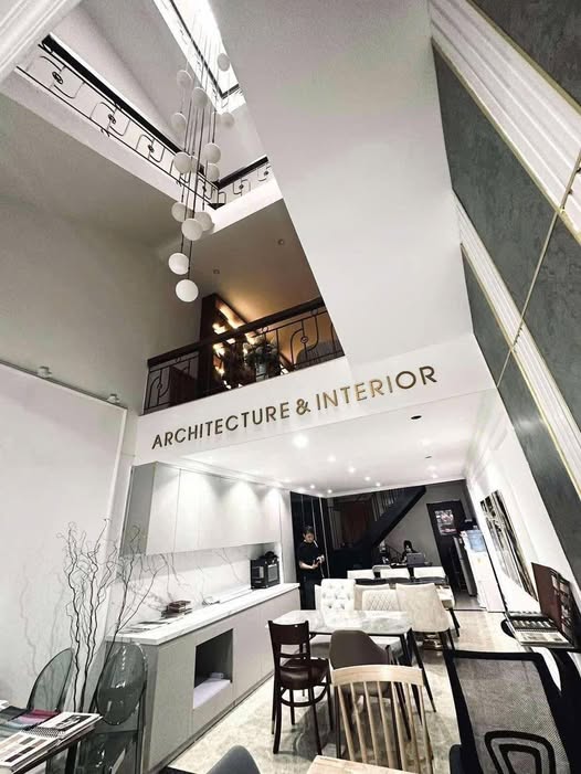 Cho thuê nhà nguyên căn mặt đường Ngô Gia Tự, Hải Phòng, 150m2, 3 tầng, mặt tiền rộng, giá 20 triệu/tháng