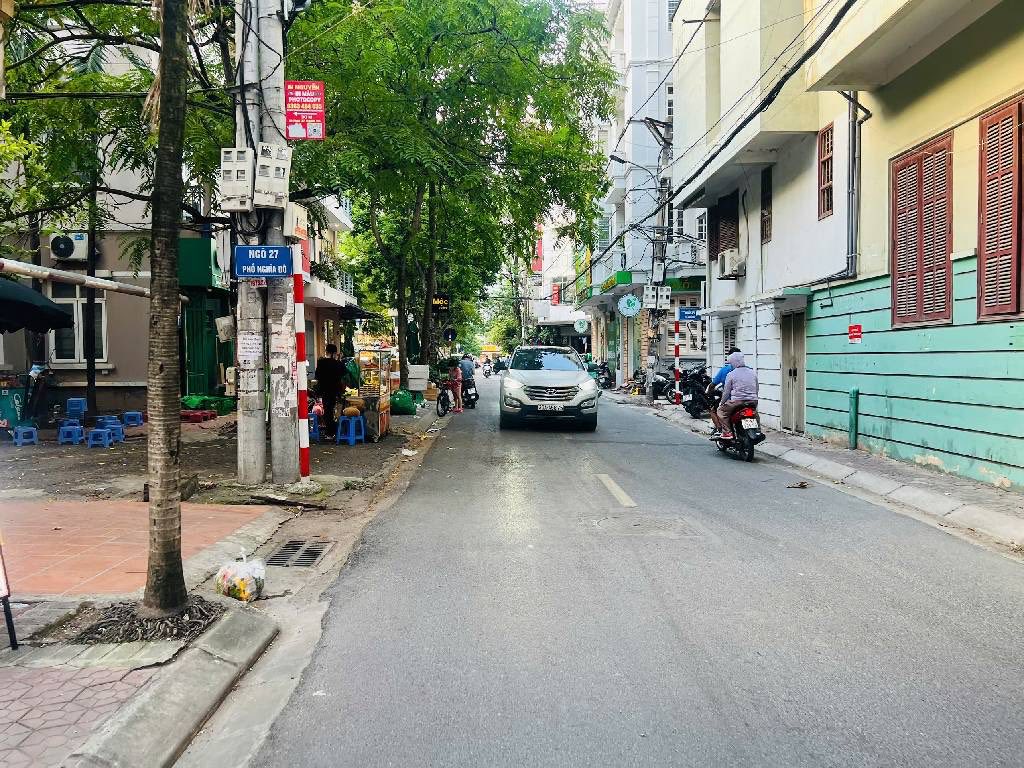 Nhà 5 tầng Nghĩa Đô - 45m2 - ô tô tải tránh, ngõ thông, sổ vuông đẹp