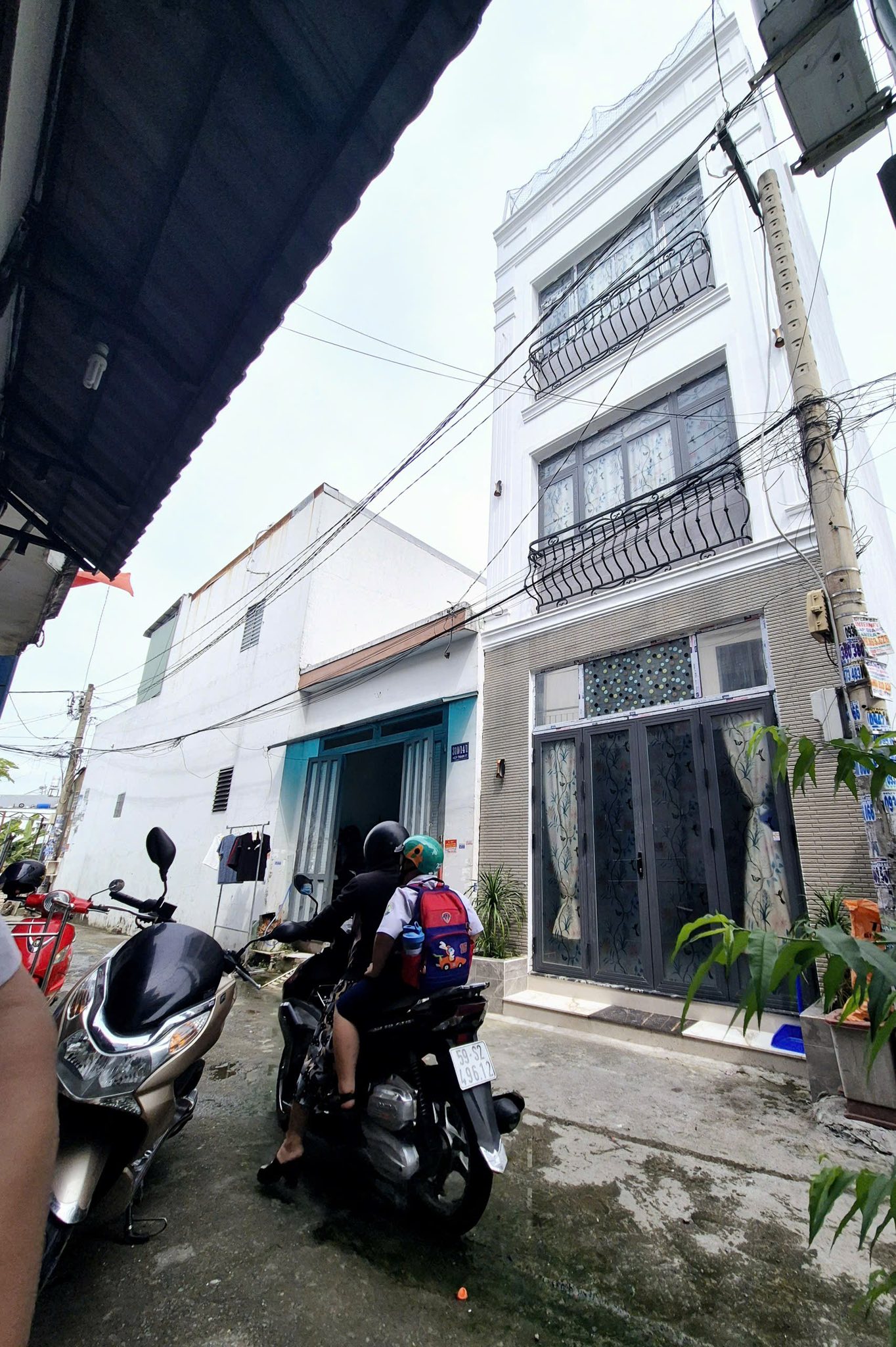 Chào mừng quý anh chị đến với cơ hội sở hữu ngay căn nhà phố 1 trệt 2 lầu cực kỳ ấn tượng tại Quận Gò Vấp