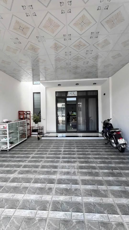 Bán nhà gác lỡ mặt tiền đường Tuệ Tĩnh, Diên Hồng, Gia Lai