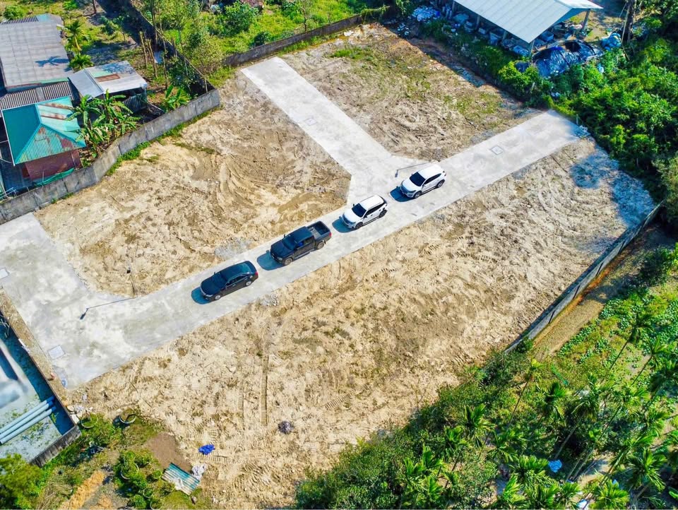 Đất kiệt Nguyễn Văn Chư, Thủy Phương sổ đỏ từng lô