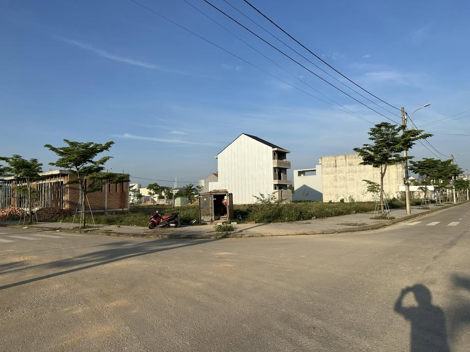 Bán đất mặt tiền đường 24m, khu Cic8, Thừa Thiên Huế,vị trí đắc địa