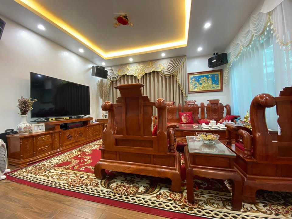 Tậu ngay căn nhà 4 tầng lô góc tại khu Đầm Bét, diện tích đất 80m2