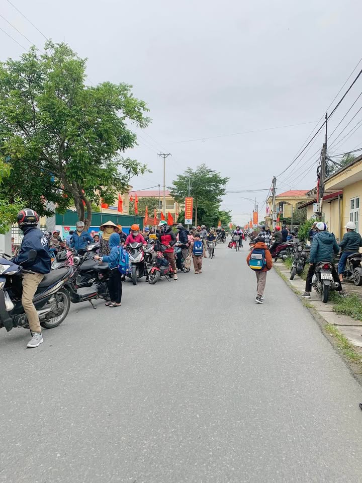 Đất vàng Liêm Phong, 85m2, mặt tiền 5m, hướng đông nam, sổ đỏ sẵn sàng