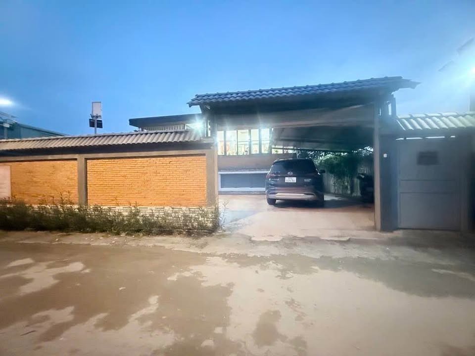 Xưởng 3034m² tặng biệt thự 2 tầng, dòng tiền 69 triệu/tháng, mặt tiền nở hậu hiếm có Quận 12