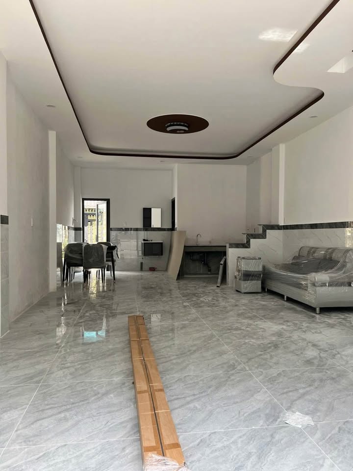 Nhà mới xây dựng tại Tăng Nhơn Phú B, Quận 9, Thành phố Hồ Chí Minh