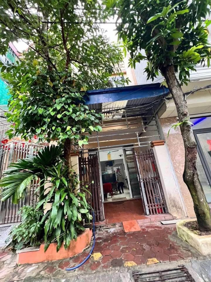 Mặt tiền đường Phan Chu Trinh, trung tâm Nam Định, giá yêu thương như trong ngõ