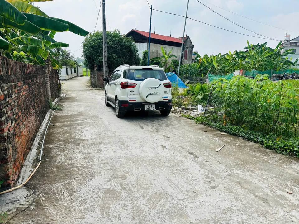 Đất thổ cư 106m2, mặt tiền 5m, gần quốc lộ 3, siêu thị Lan Chi