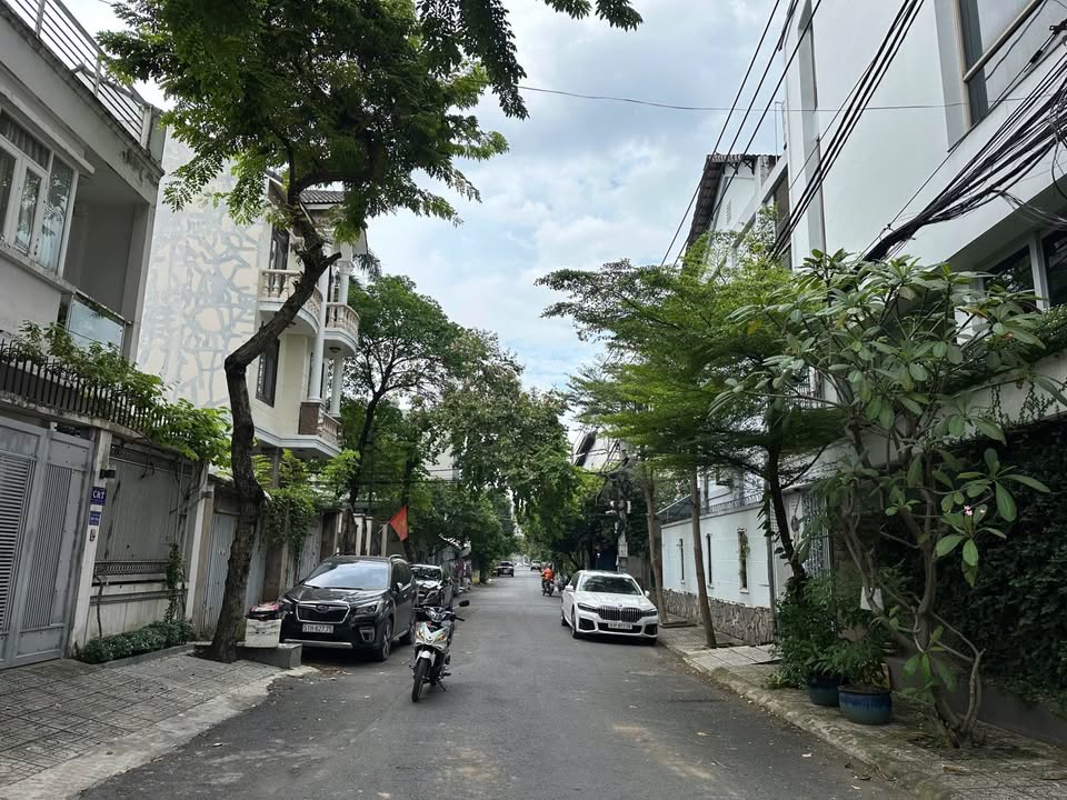 Đất vàng Hiệp Bình Chánh, Thủ Đức 8x16m, hướng Đông Nam, sổ hồng riêng