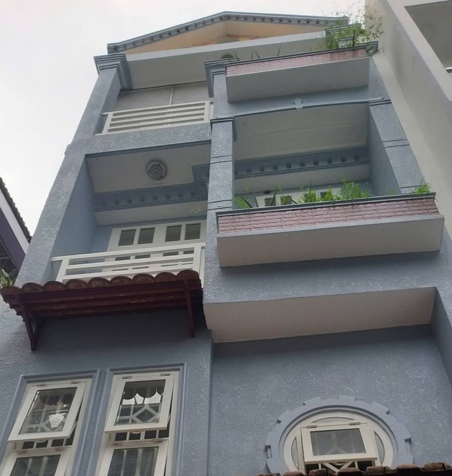 Bán nhà 4 tầng Nguyễn Thượng Hiền, Phú Nhuận, 5.98 tỷ, hướng Đông Nam, cửa hậu tiện lợi