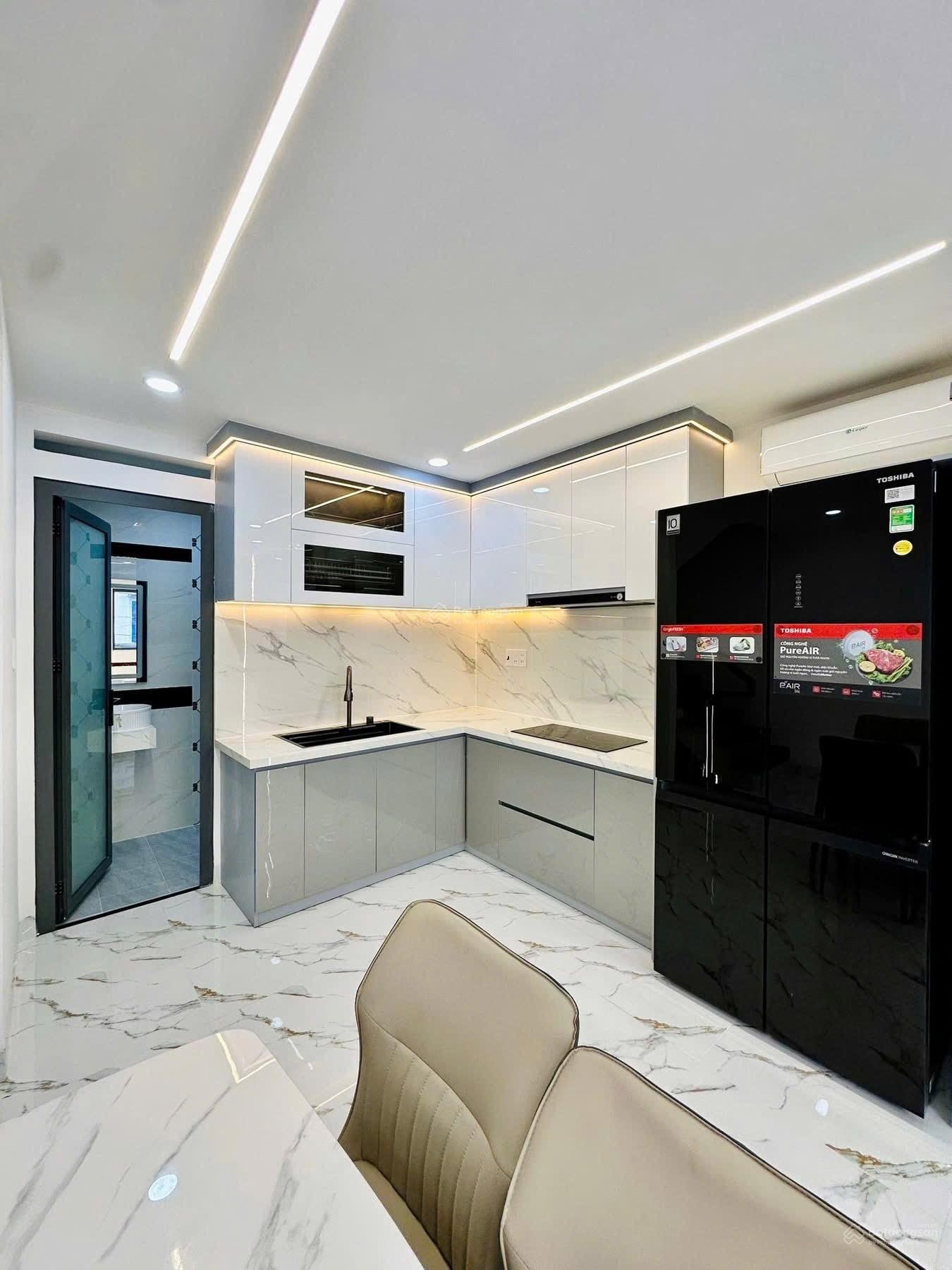 Cô Thơm bán nhà Nguyễn Phi Khanh-Tân Định-Q1, gần chợ Tân Định.Giá 4tỷ600tr/80m2,đang cho thuê 27tr