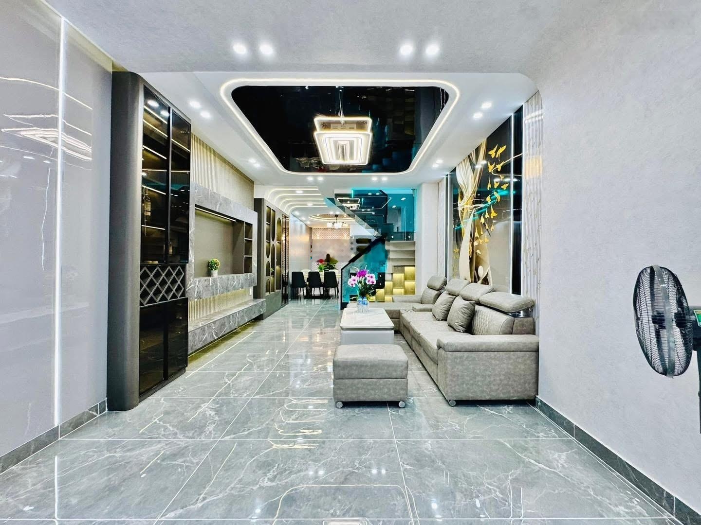 Nhà quận 1 giá sốc chỉ 5 tỷ 550 có ngay nhà lê thị riêng, phạm ngũ lão - 56m2 - 4 pn, 4wc - sổ sẵn