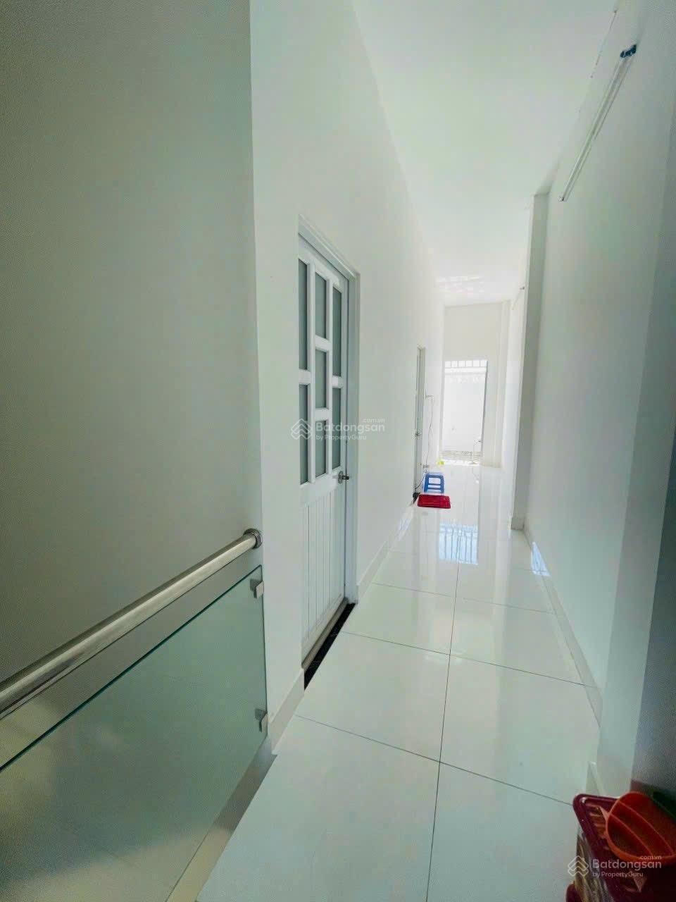 CHÍNH CHỦ CẦN BÁN GẤP NHÀ giá 1ty450 còn thương lượng