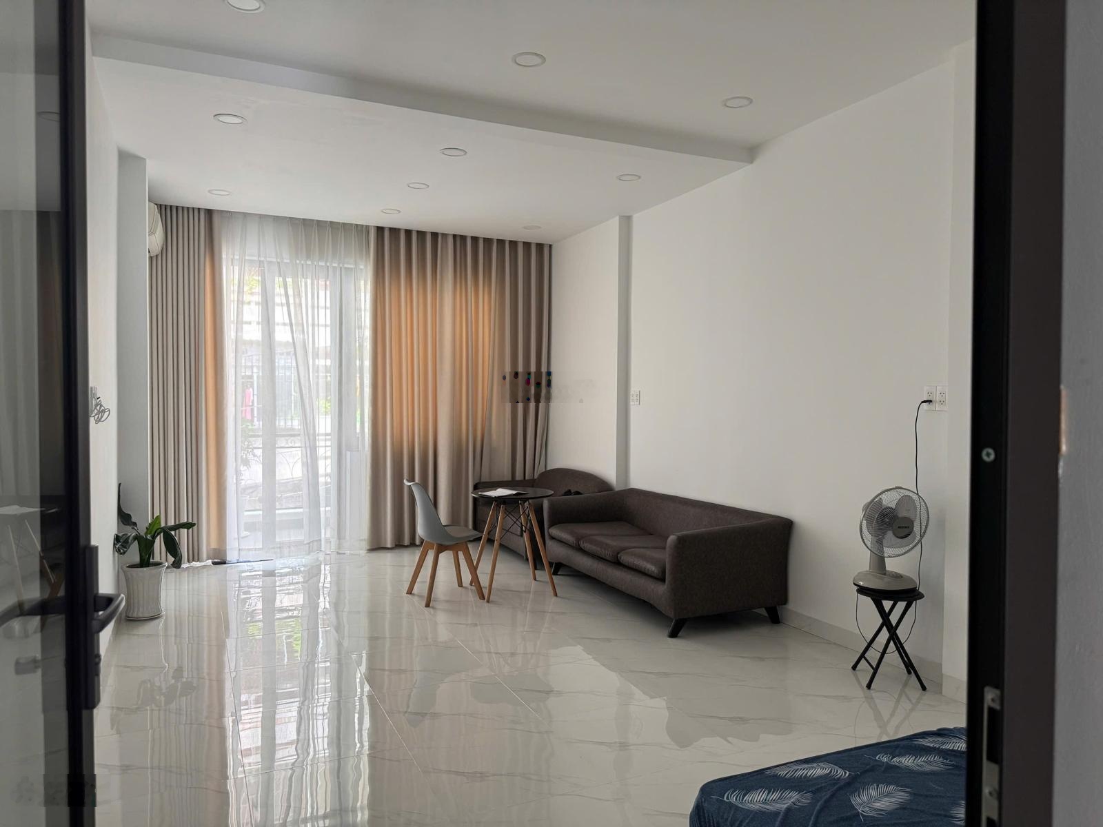 Cần tiền bán nhanh nhà Nguyễn Thượng Hiền, P5, Bình Thạnh. 69m2 giá 2tỷ650tr. Sổ hồng riêng, hoàn c