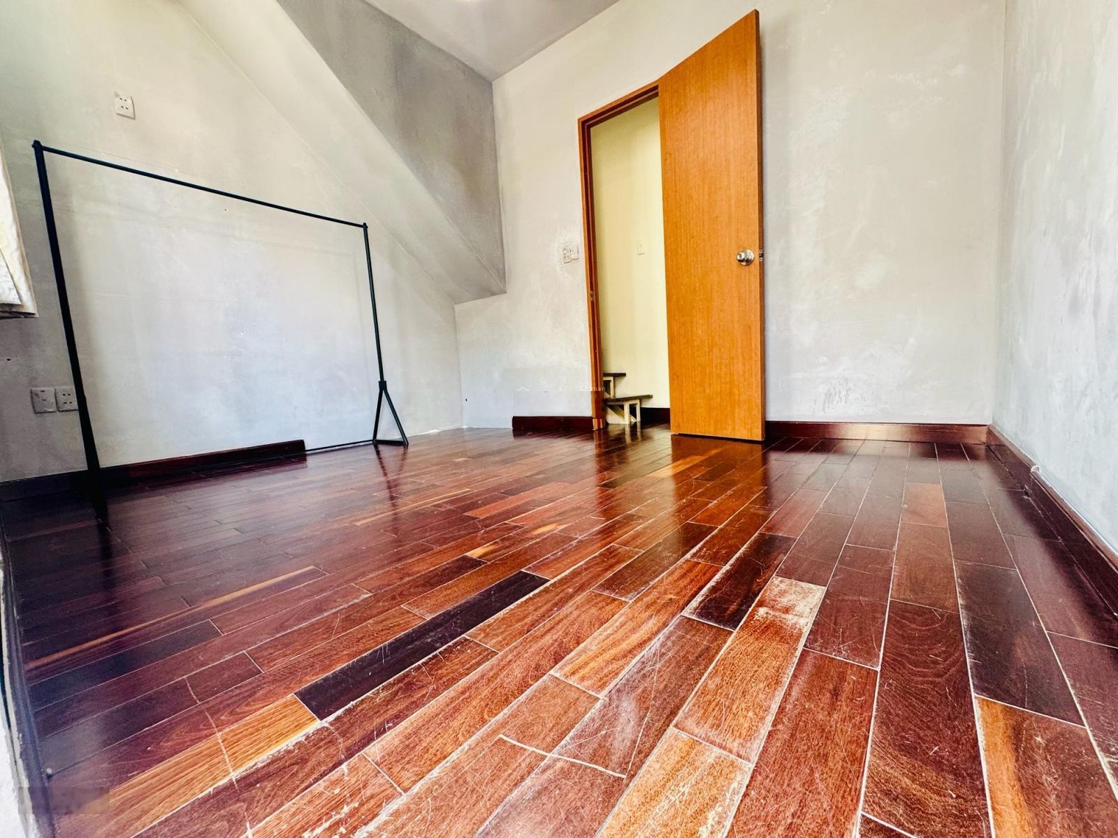 Bán gấp trong tháng - Bán nhà Trần Đình Xu 11m² 3 tầng - 3.9 tỷ