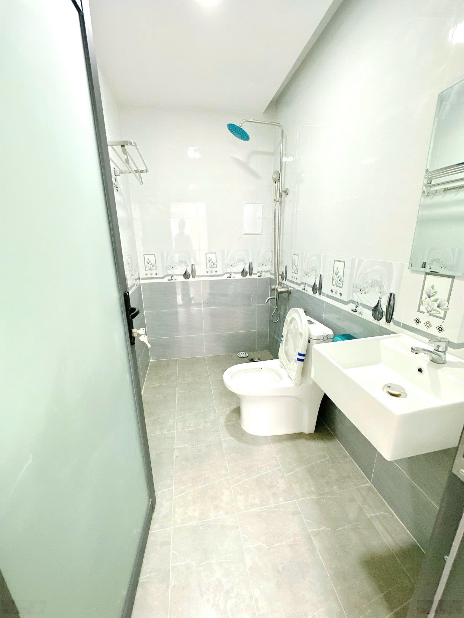 Cho Thuê Studio Cửa Sổ Thoáng Mát Đầy Đủ Tiện Nghi, Ngay Phan Xích Long, Bà Chiểu, Bờ Kè Trường Sa