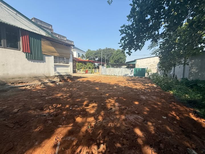 Đất rộng mênh mông, sổ đỏ sẵn sàng, giá yêu thương