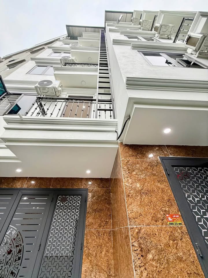 Bán căn chung cư mini 6 tầng mới tinh, Xuân Phương, dòng tiền 25 triệu/tháng