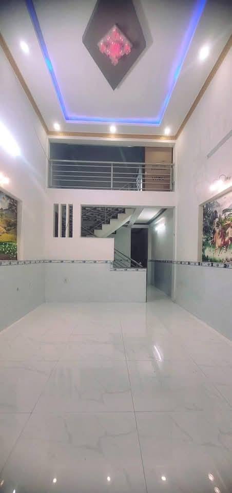 Nhà 3pn 80m² thổ cư, sân xe hơi - Cơ hội an cư tại Tân Phước Khánh