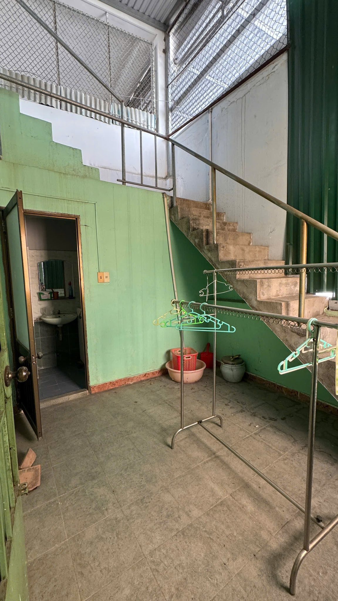 Bán nhà mặt tiền Lê Quý Đôn, Nha Trang 49,4m2, 1 trệt 3 lầu, hướng Đông Bắc