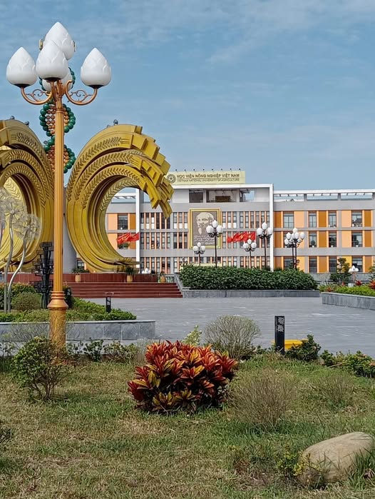 Nhà 2 ngủ gần 60m2 ô tô vào nhà tại Trâu Quỳ, Gia Lâm - Sổ đỏ chính chủ