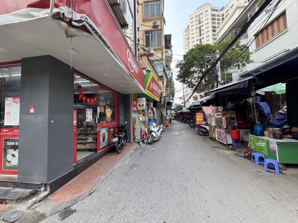 Nhà 6 tầng thang máy, ngõ thông 20m ra phố Xuân Thủy, Cầu Giấy