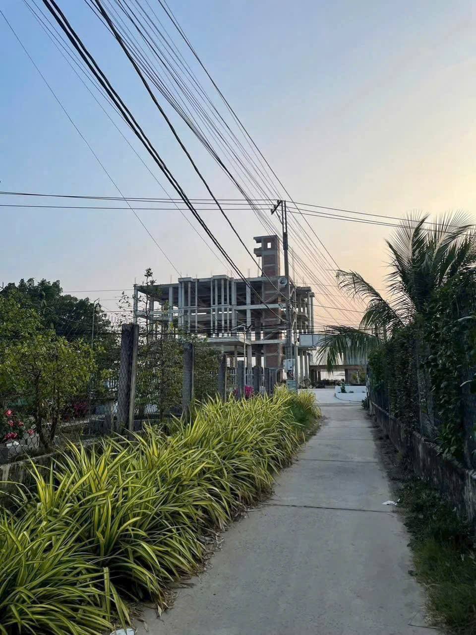 Nhà mái thái 128m2, 2 phòng ngủ, sổ hồng riêng tại Phường Bến Tre, Bến Tre