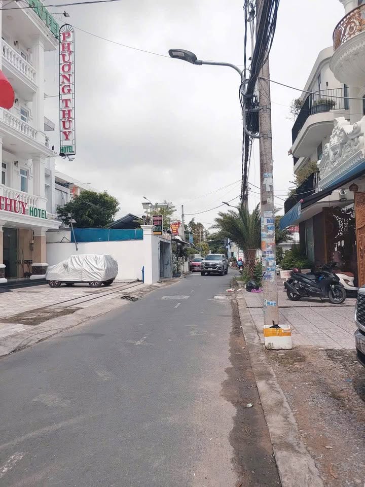 Cho thuê nhà mặt tiền hẻm Trần Phú, Cần Thơ phù hợp kinh doanh, văn phòng