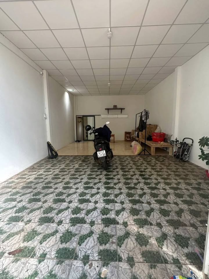 Nhà 5x19m ngay chợ Nguyễn Xuân Nguyên, giá nhỉnh 2 tỷ