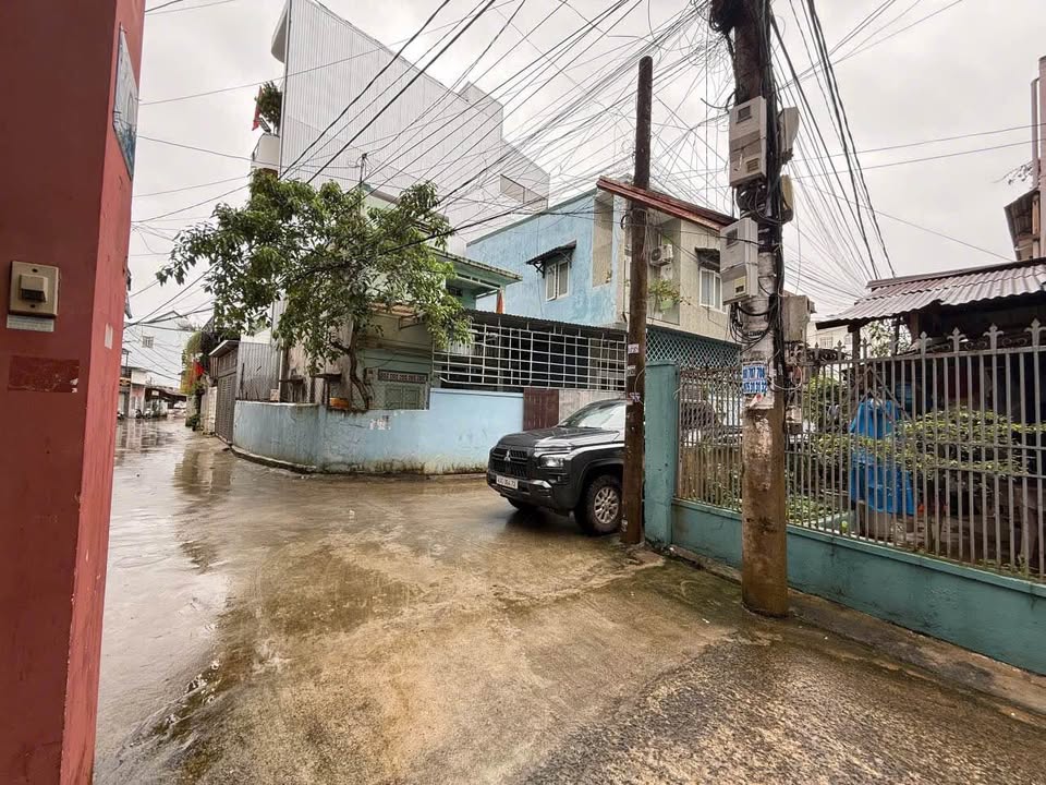 Siêu phẩm nhà 2 mê kiên cố tọa lạc tại vị trí đắc địa trung tâm thành phố Buôn Ma Thuột, hẻm 24 Trần Hưng Đạo