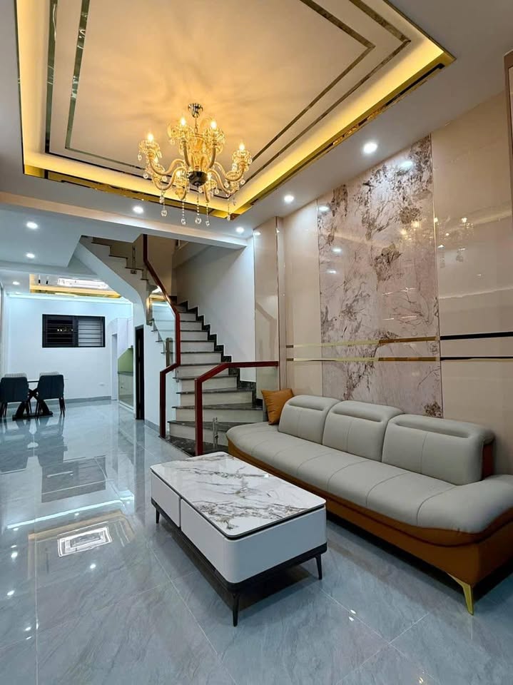 Nhà 4 tầng Kiến Hưng full nội thất, ô tô đỗ cửa, giá 9 tỷ xem là chốt