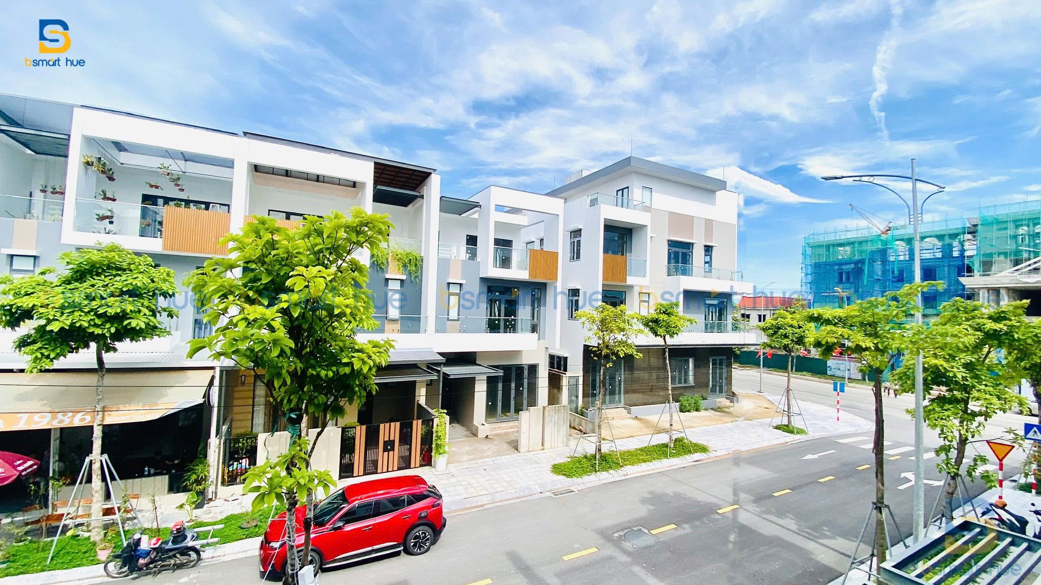 Siêu phẩm nhà phố 3 tầng tọa lạc ngay trục đường huyết mạch Hoàng Quốc Việt, thành phố Huế