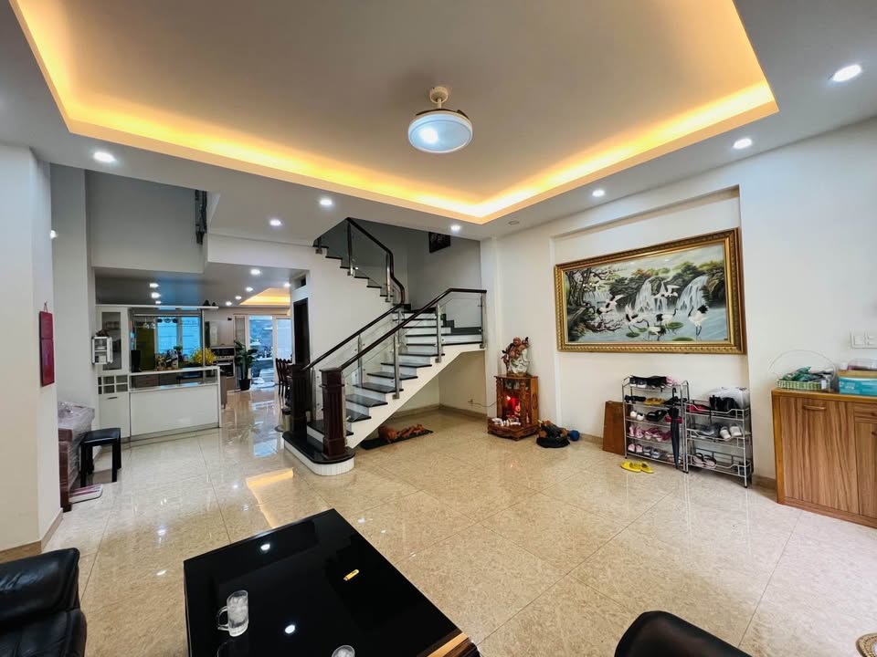 Siêu phẩm biệt thự đẳng cấp thượng lưu tọa lạc tại vị trí đắc địa trung tâm Bình Thạnh