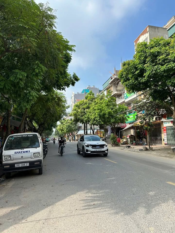 Bán nhà 5 tầng kinh doanh đỉnh tại Đa Sỹ, Hà Đông, 30m², ô tô vào nhà