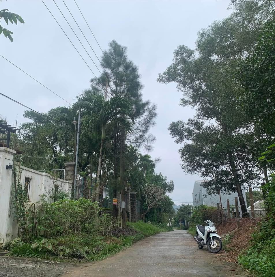 Mảnh đất Khải Định, tọa lạc tại Thủy Xuân, Huế, đang chờ đón chủ nhân