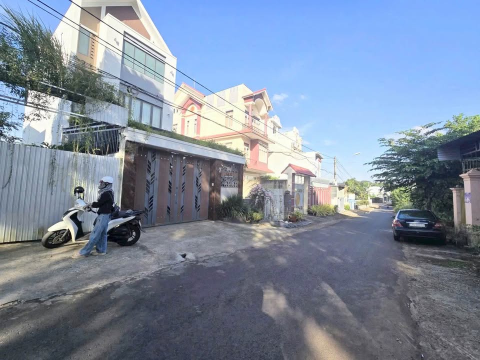 Bán đất mặt tiền Lương Thế Vinh, trung tâm Đắk Lắk - Giảm sốc 200 triệu