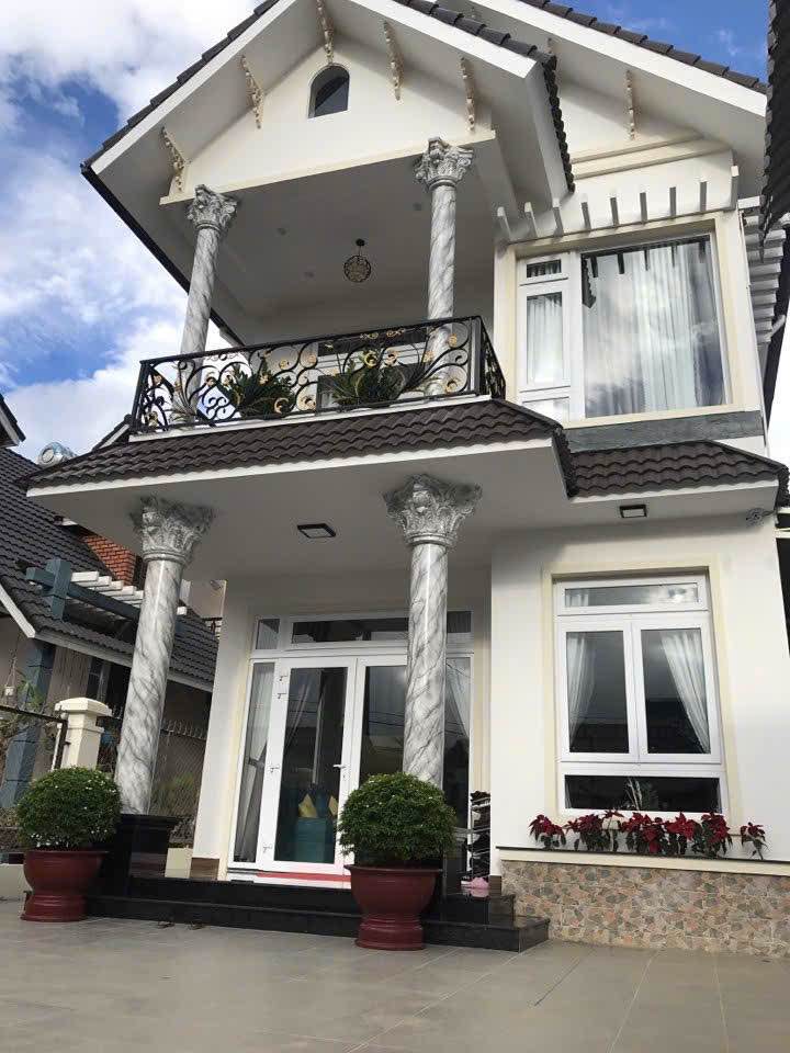 Bán biệt thự nhà 2 tầng kiên cố, sân vườn rộng, Đức Trọng, Lâm Đồng