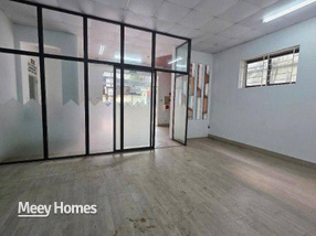 Tòa nhà lô góc Nguyễn Sơn, Long Biên, 5 tầng thông thoáng, giá thuê siêu yêu