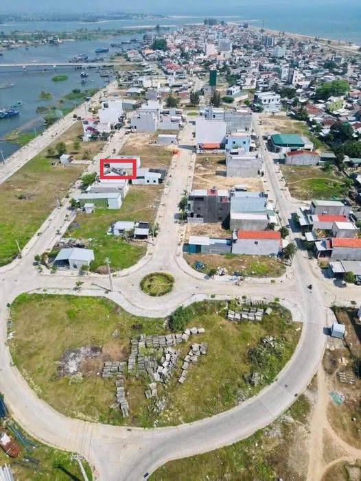 Đất xinh xinh, hướng Tây, sổ đỏ sẵn sàng, giá hời