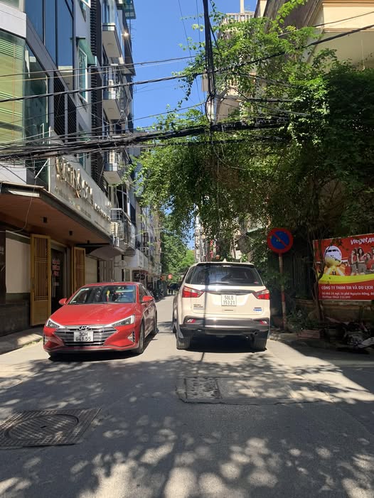 Nhà phân lô Huỳnh Thúc Kháng - ô tô đỗ cửa, kinh doanh đỉnh cao