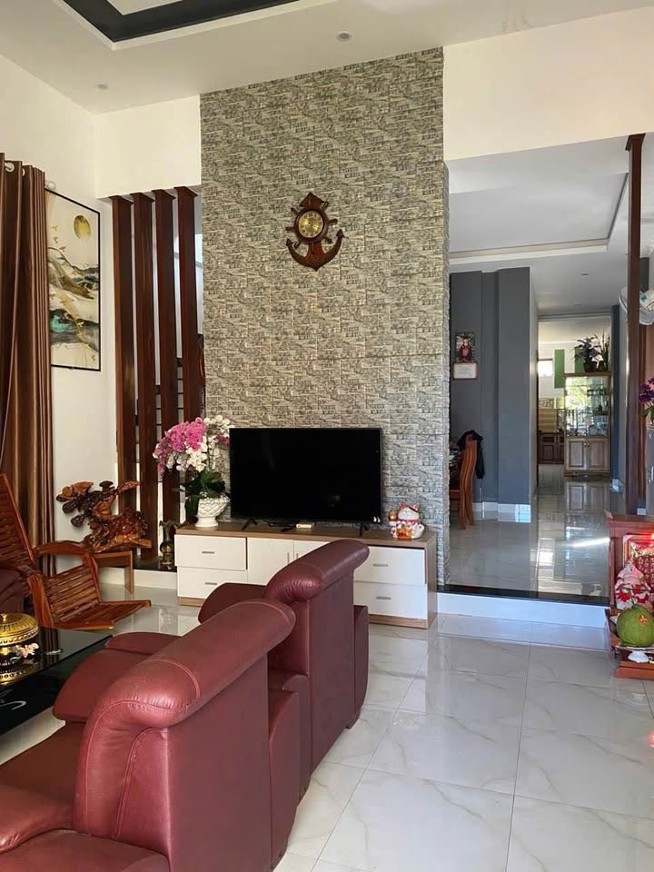 Bán nhà hẻm Bảo Lộc, 3 phòng ngủ, giá tốt