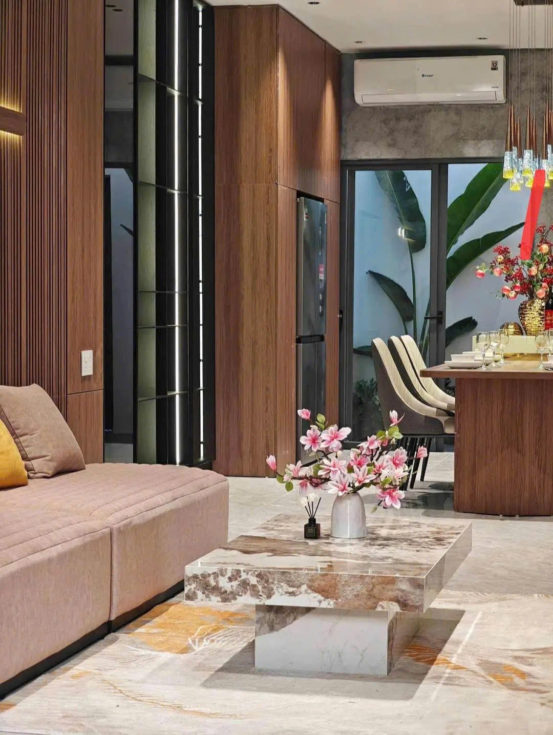 Siêu phẩm nhà 3 tầng đường 7,5m khu Hòa Xuân - dọn vào ở ngay