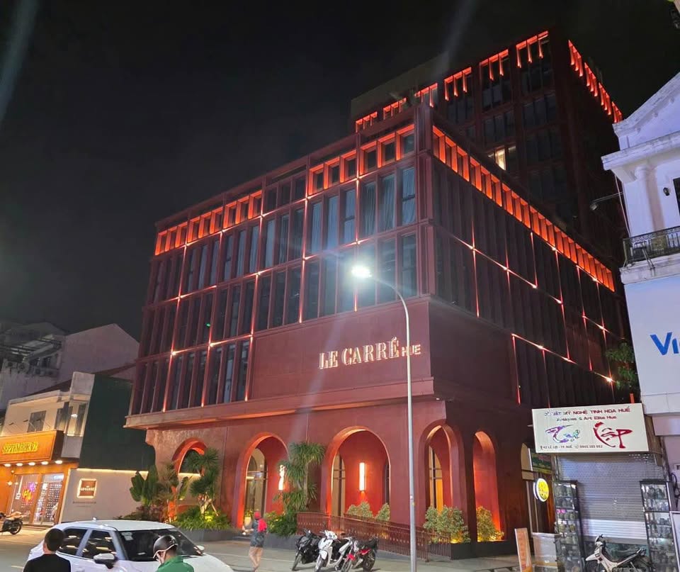 Bán tòa nhà 5 tầng mặt tiền kinh doanh đường Lê Lợi, Huế - 140m2, nở hậu