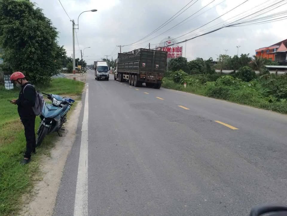 Bán gấp đất mặt tiền Tỉnh Lộ 15, Củ Chi diện tích khủng, giá hấp dẫn