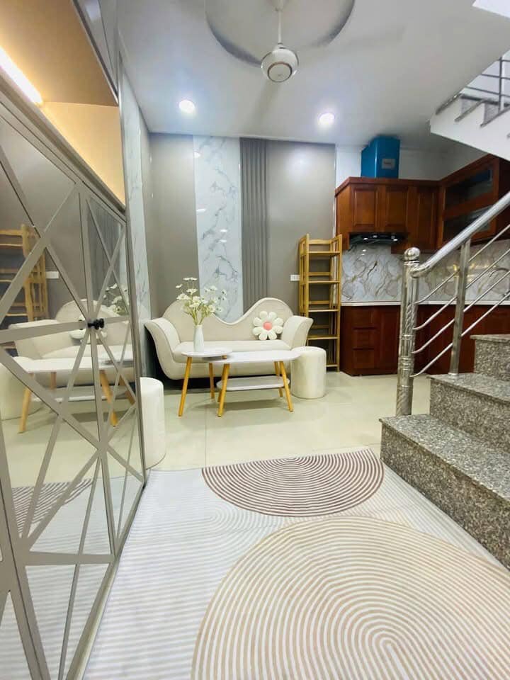 Nhà Đống Đa hơn 4 tỷ 20m2 x 4 tầng, cách mặt phố Xã Đàn vài bước chân, ô tô đỗ cửa - Về ở luôn