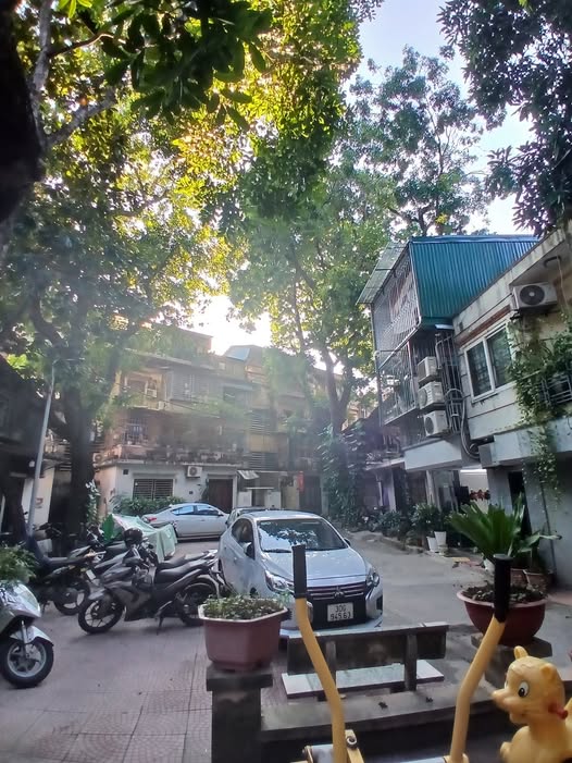 Căn hộ tập thể Kim Liên, lô góc, 80m2