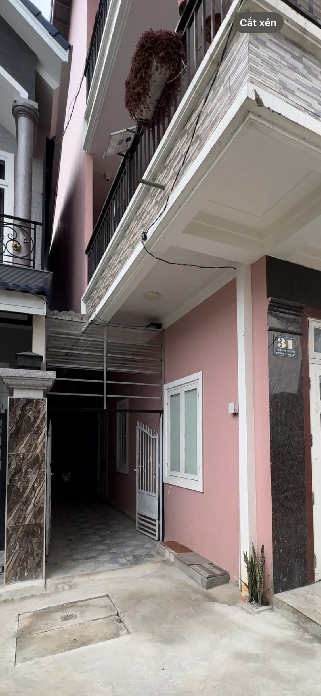 Chào bạn, mình có căn nhà xinh xắn tọa lạc tại đường Triệu Việt Vương, Phường Xuân Hương, Thành phố Đà Lạt